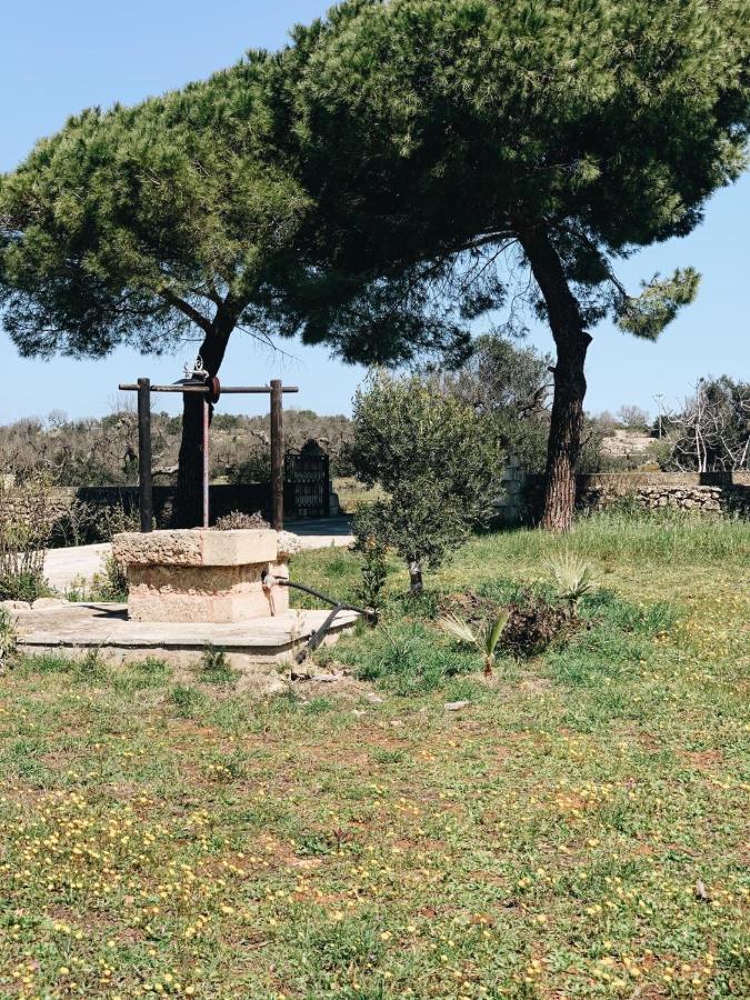 Trullo Contrada Stracca Guest House อัลลิสเต ภายนอก รูปภาพ