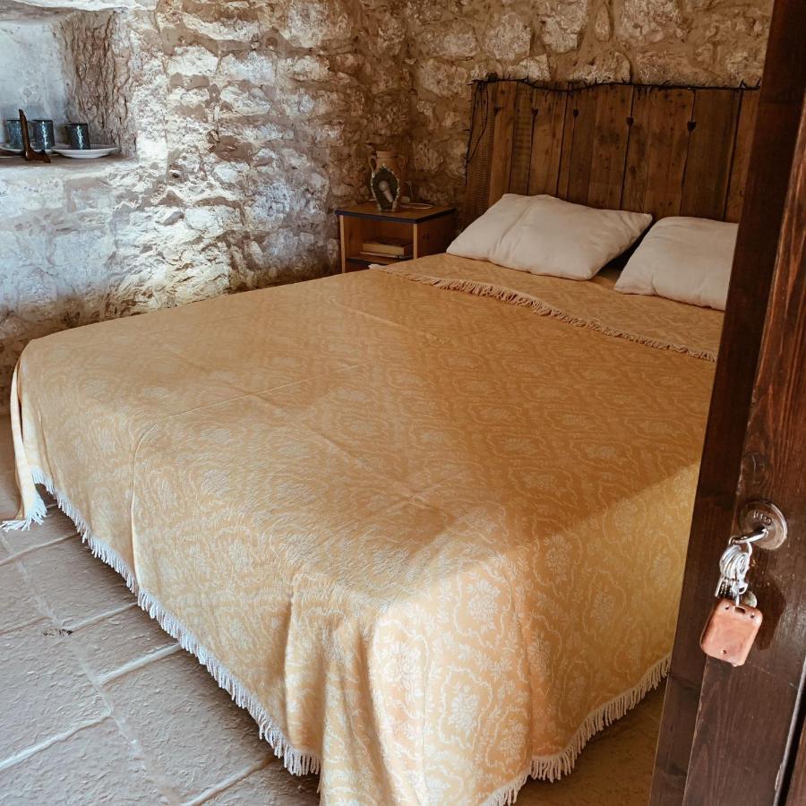 Trullo Contrada Stracca Guest House อัลลิสเต ภายนอก รูปภาพ