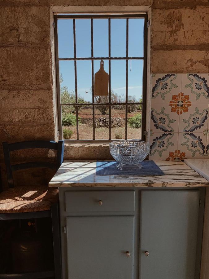 Trullo Contrada Stracca Guest House อัลลิสเต ภายนอก รูปภาพ