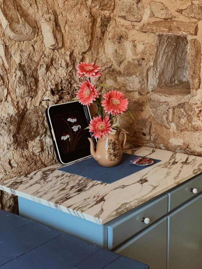 Trullo Contrada Stracca Guest House อัลลิสเต ภายนอก รูปภาพ