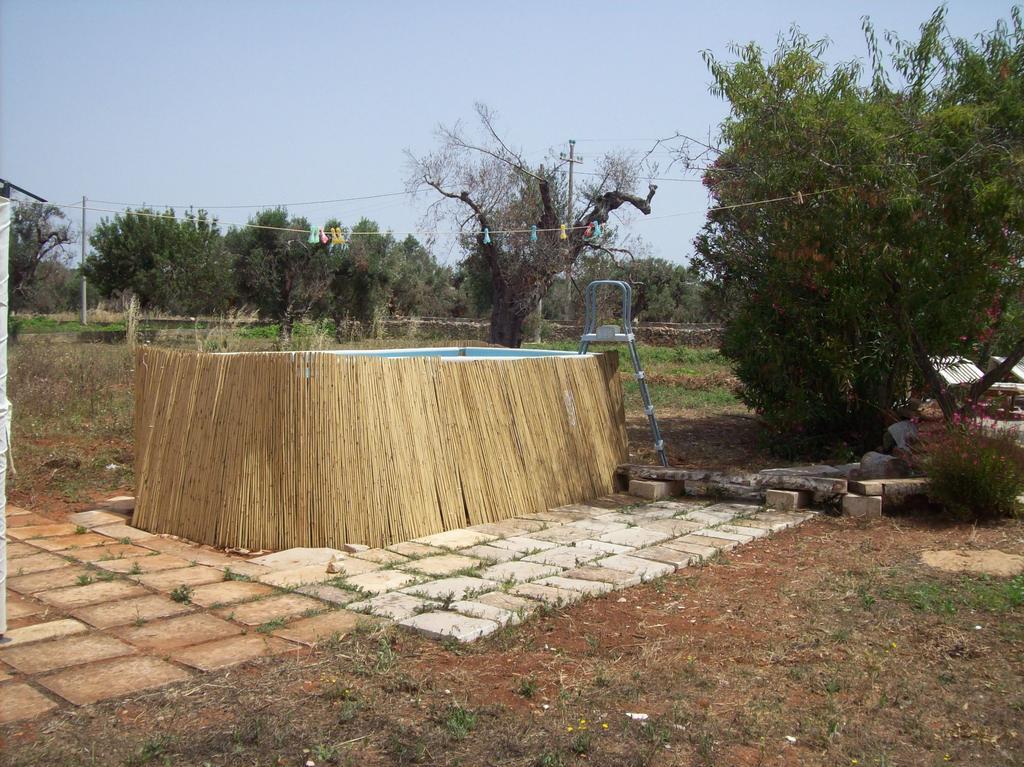 Trullo Contrada Stracca Guest House อัลลิสเต ภายนอก รูปภาพ