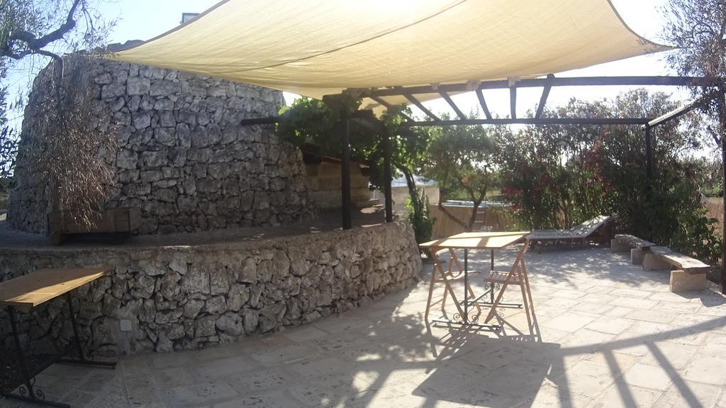 Trullo Contrada Stracca Guest House อัลลิสเต ภายนอก รูปภาพ